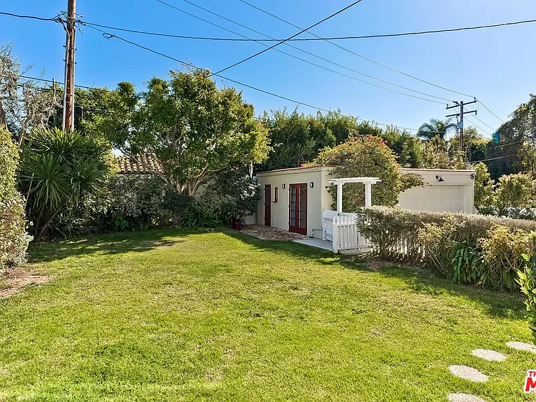 1304 San Vicente Blvd — Photo 26