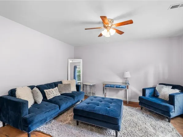 15 Old Church Cir, Portsmouth, VA 23703