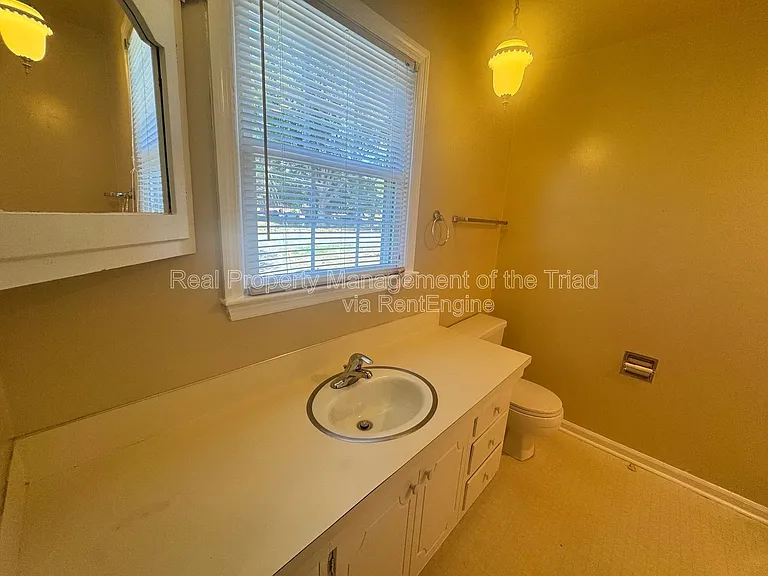 2393 Spicewood Dr — Photo 19