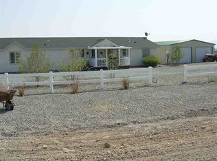 284 Sunset Hills Dr, Yerington, NV 89447