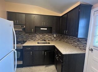 211 E Maujer St FLOOR 2, Valley Stream, NY 11580