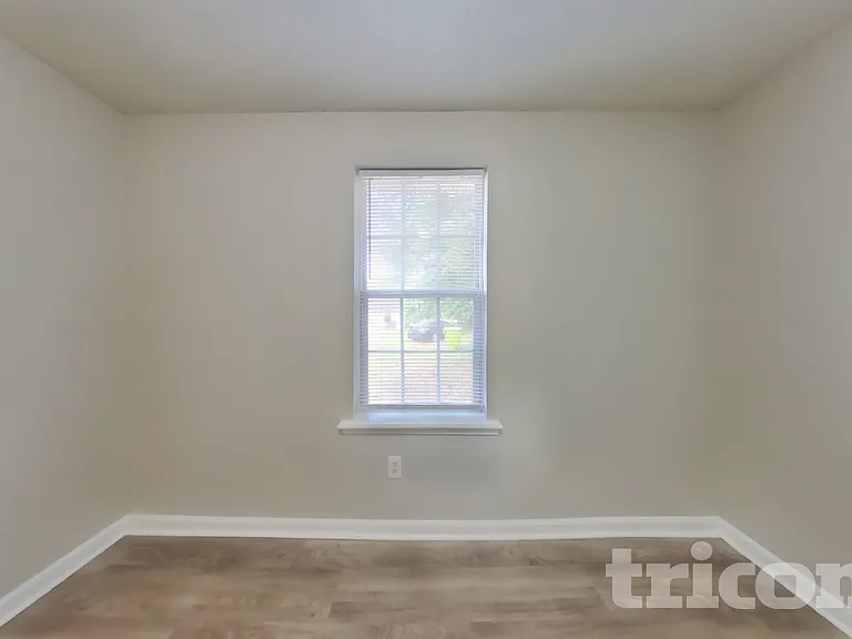 120 Huntwood Trl — Photo 11