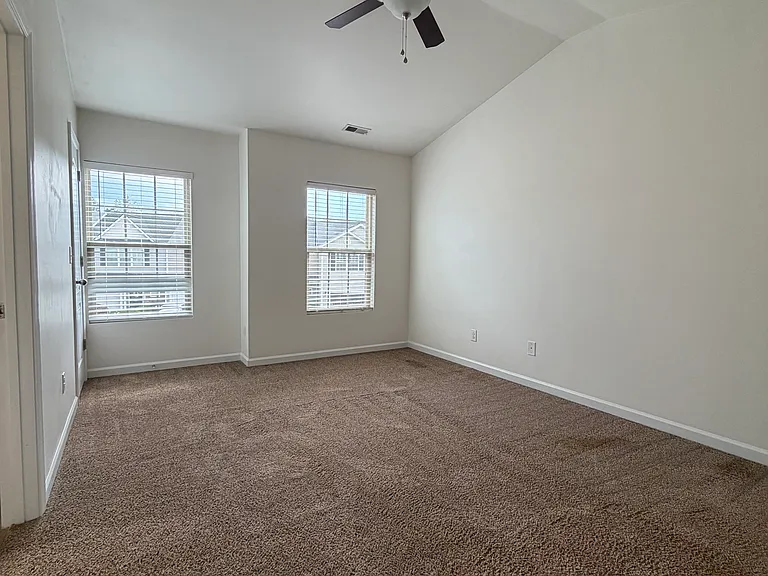 5413 Big Bass Dr — Photo 35