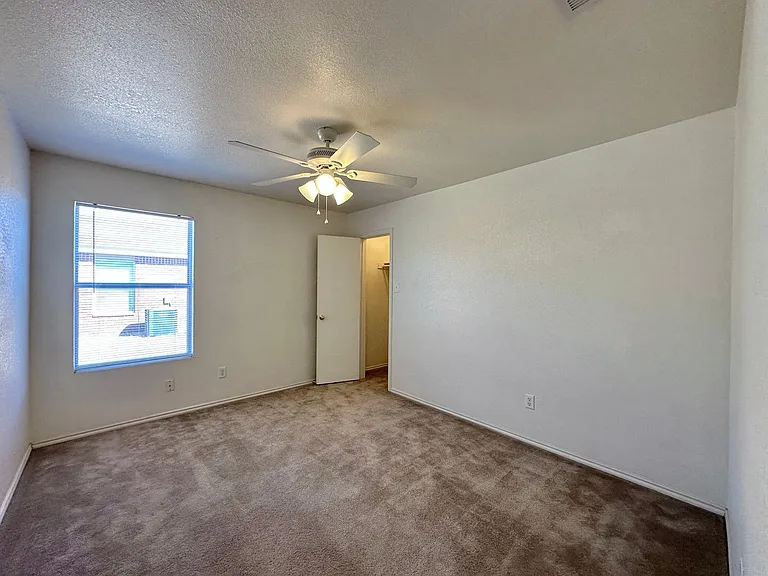 5300 Lauren Lea Dr — Photo 14