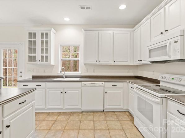 charlotte-north-carolina-65011711 picture