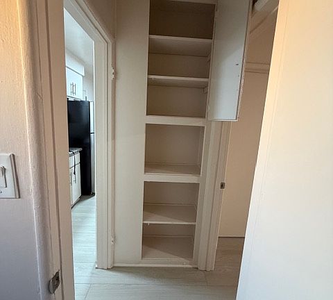 4th image of 10615 S Burl Ave #10615