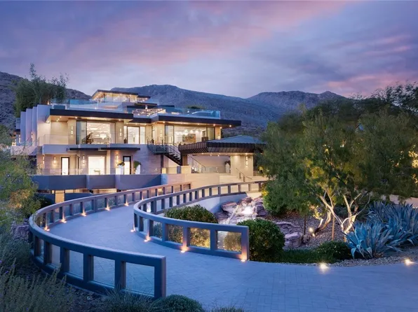 9 Echo Peak Ln, Las Vegas, NV 89135