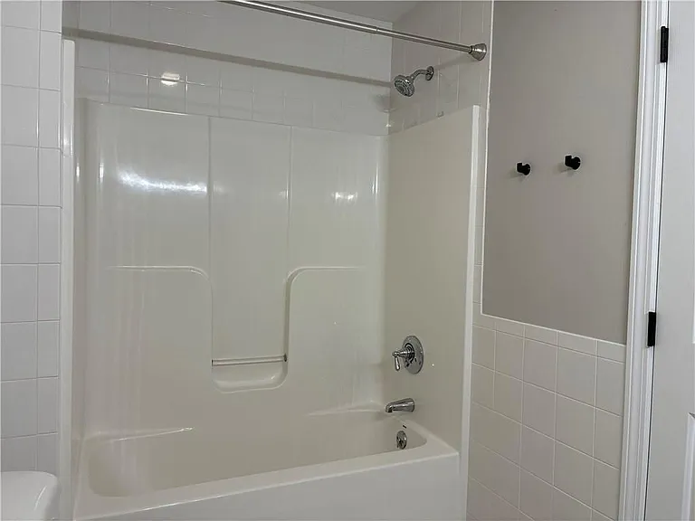 483 N Broadway St #3B — Photo 11