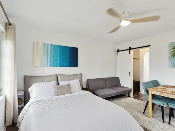 651 Oak St, Boynton Beach, FL 33435