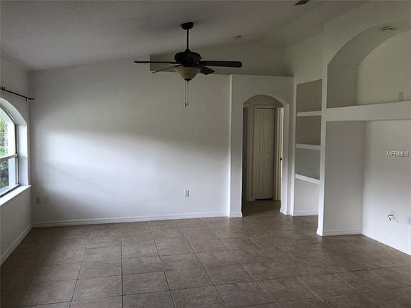 5th image of 980 Laurel Oaks Ln