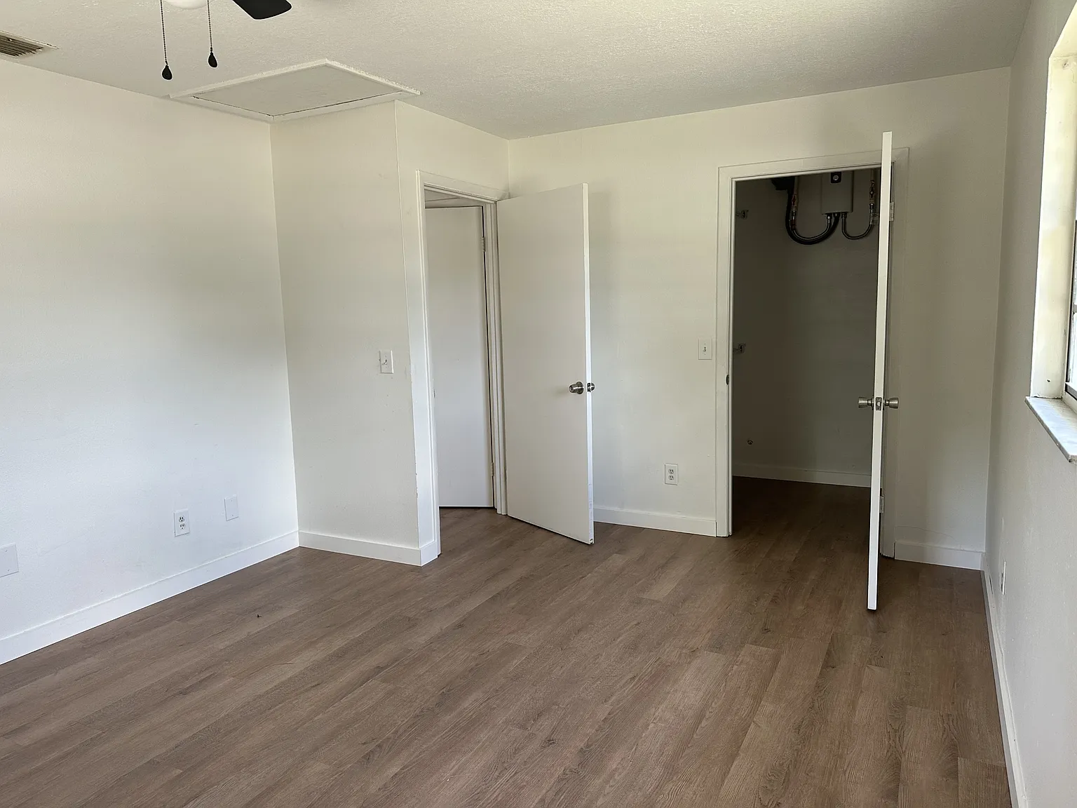 2931 SE 52nd Ave - A — Photo 1