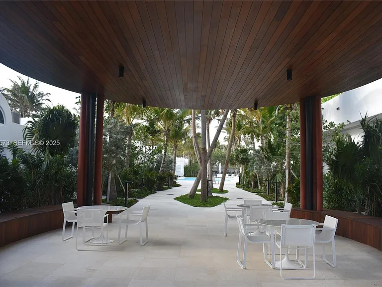 6365 Collins Ave #3804 — Photo 9