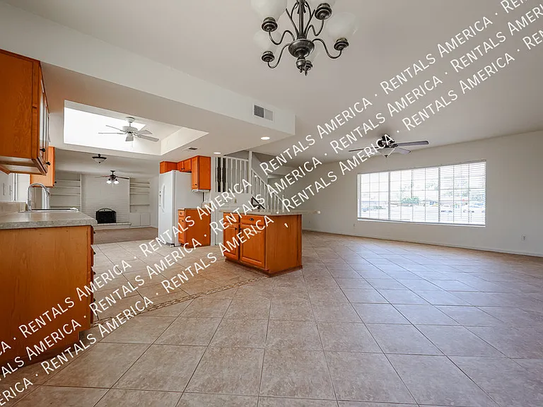 2723 S Estrella Cir — Photo 9