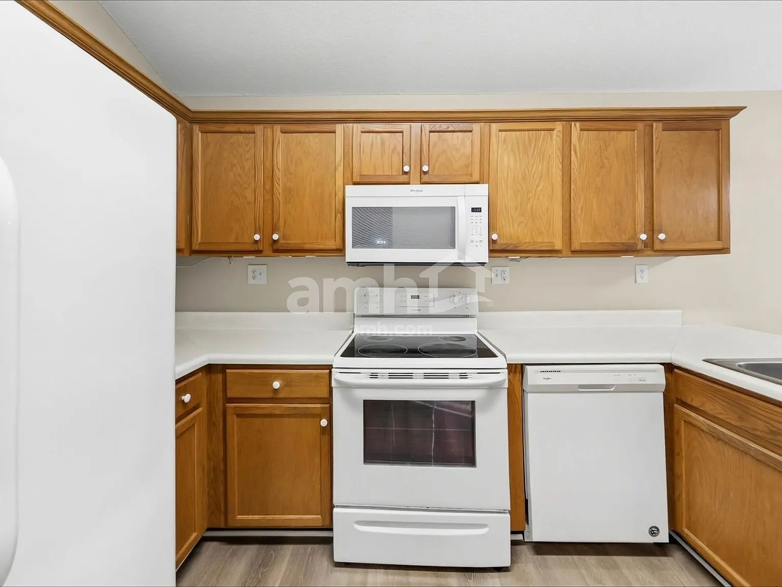 3 bed, 2.0 bath, 1502 sqft, $2,020 — Photo 4
