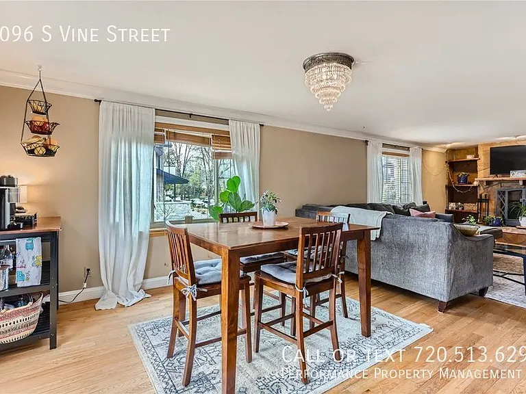 1096 S Vine St — Photo 10