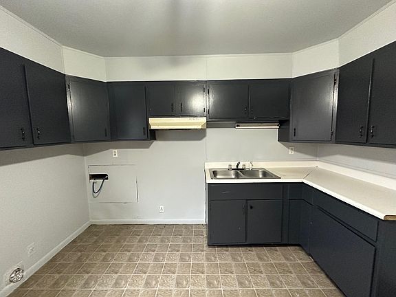 5th image of 801 Southmoor Dr