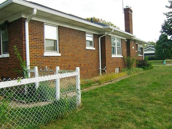 5th image of 2770 Barth Ave