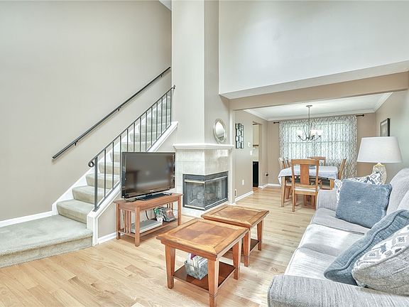5th image of 44 Genesee View Trl