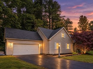 96 Beechwood Dr, Haverhill, MA 01832