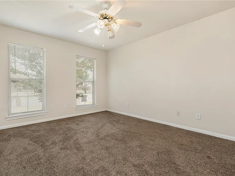 2435 Pintail Loop — Photo 14