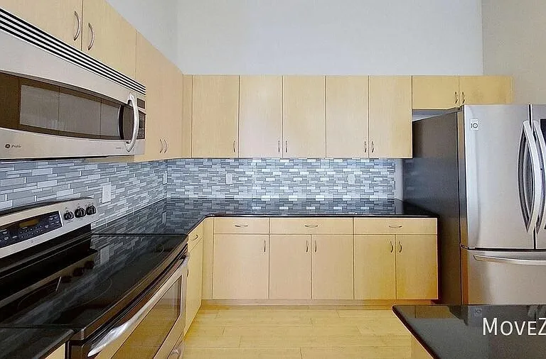 295 McDonald Ave — Photo 45