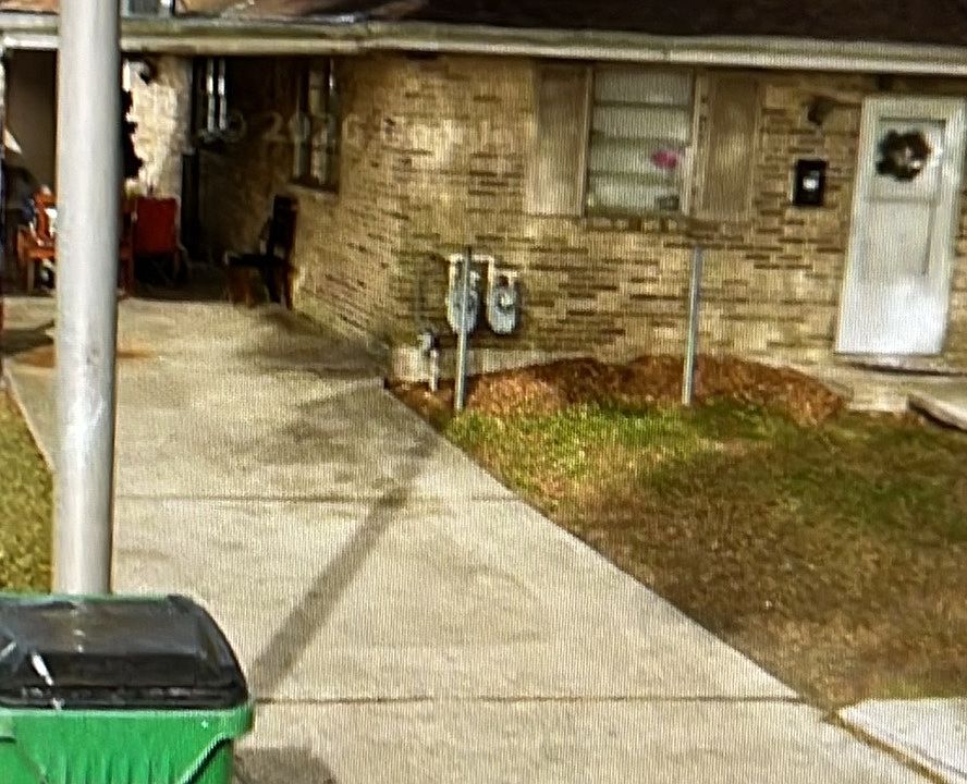 1st image of 6811 Madewood Dr #1