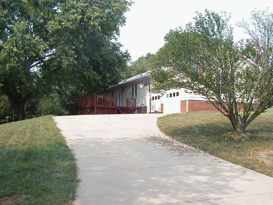 2nd image of 2639 Fines Creek Dr