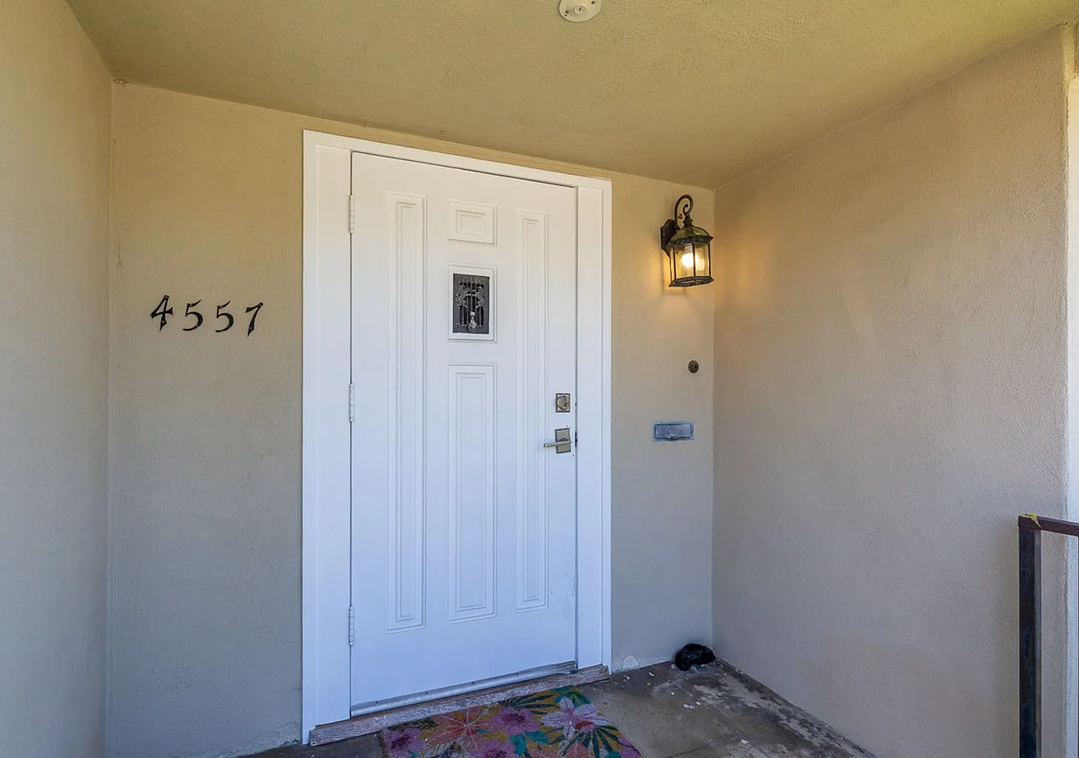2 Bed, 2 Bath home in Ocean Beach — Photo 3