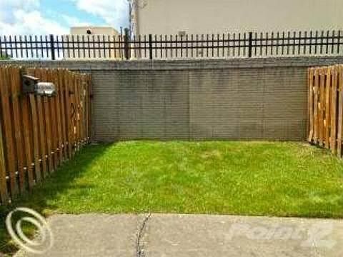 2nd image of 2551 Samoset Rd #1
