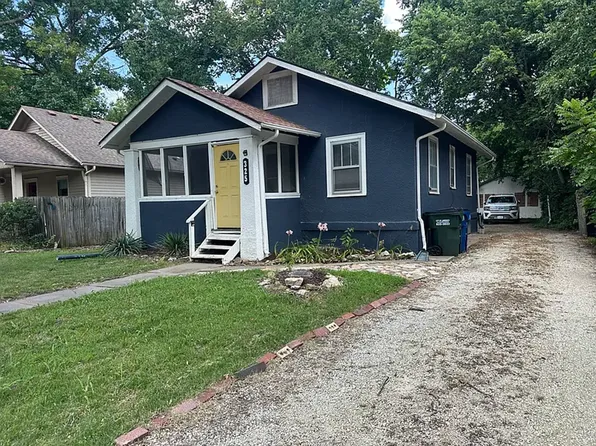 325 E 19th St, Lawrence, KS 66046
