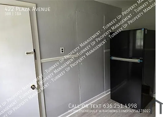 422 Plaza Ave — Photo 6