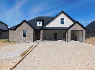 1175 Carrara St, Springdale, AR 72762