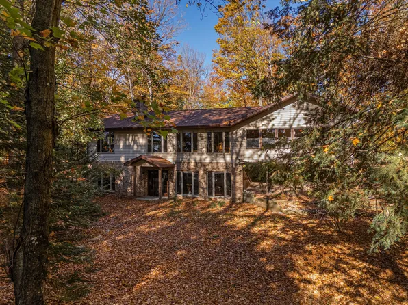 6714 Hemlock Ln, Three Lakes, WI 54562