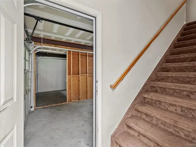 281 Old Haverstraw Rd — Photo 28