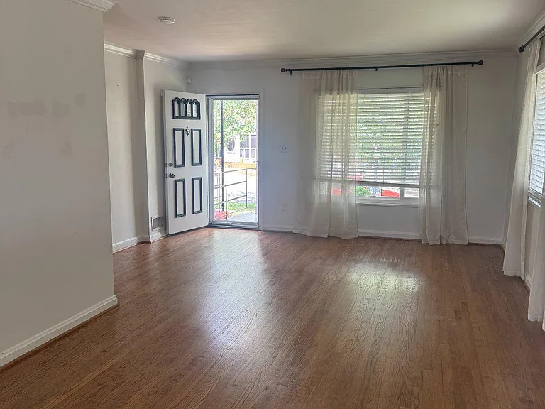 5296 Chillum Pl NE — Photo 5