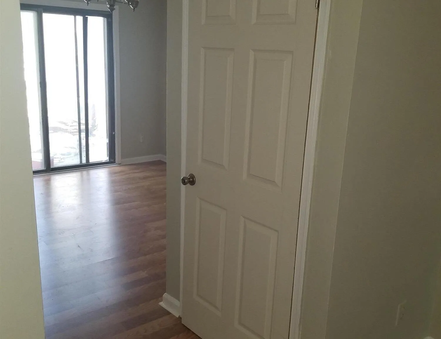 3 bed, 2.5 bath, $1,295 — Photo 4