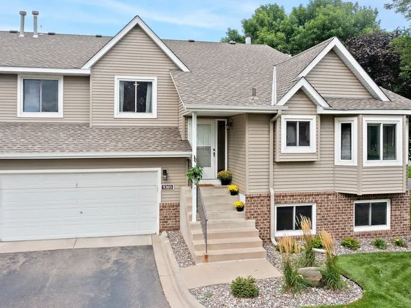 9303 Nantwick Ln, Minneapolis, MN 55443