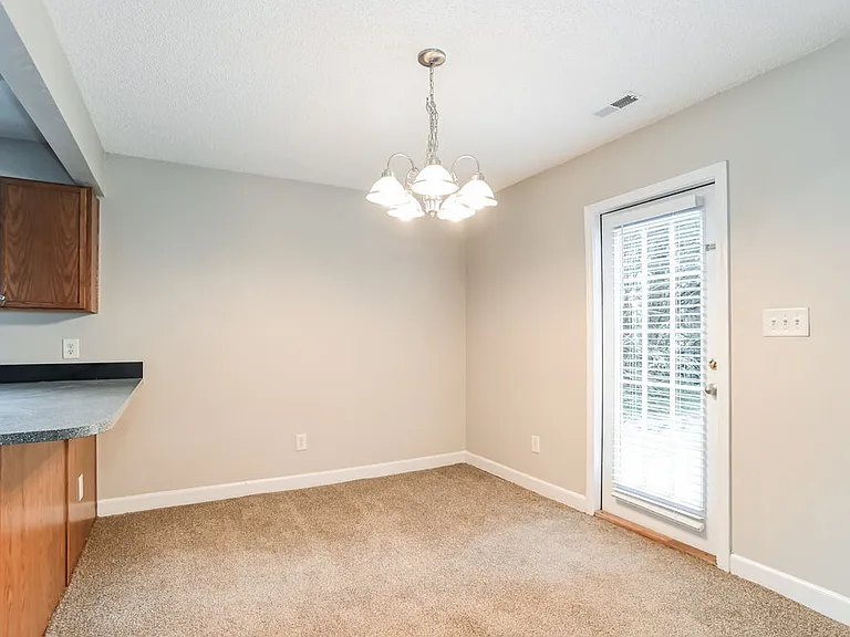 604 Overlook Rd — Photo 7