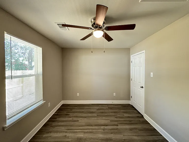 610 Gordon St #B — Photo 6