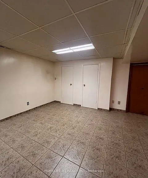 79 Sun Row Dr — Photo 4