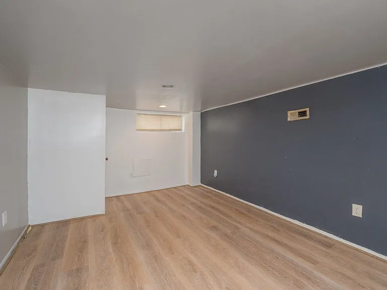 3218 E Lombard St — Photo 17