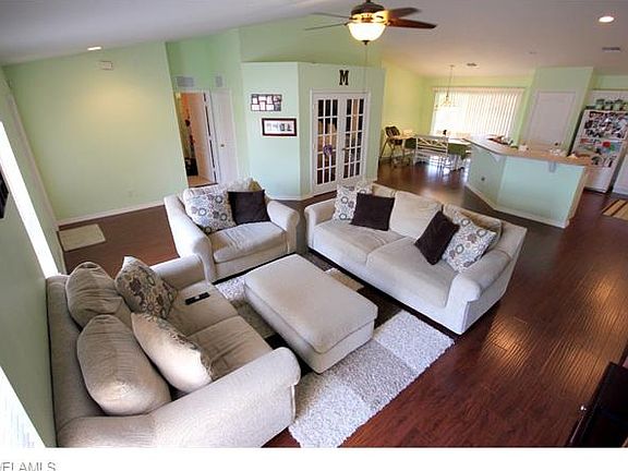 4th image of 217 Blackstone Dr