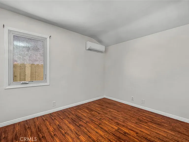 544 Glenneyre St #7 — Photo 17