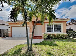 8980 NW 149th Ter, Miami Lakes, FL 33018
