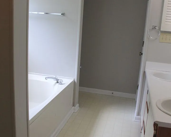 325-8 Waterdown Dr — Photo 32