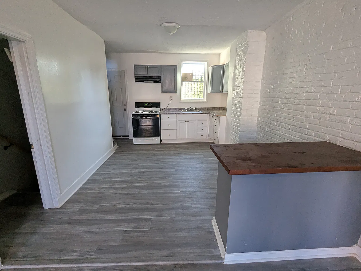 4 bed, $1,499 — Photo 3