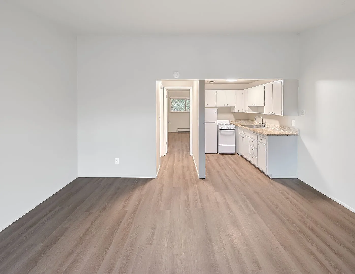 Gladstone Apartments — Photo 4