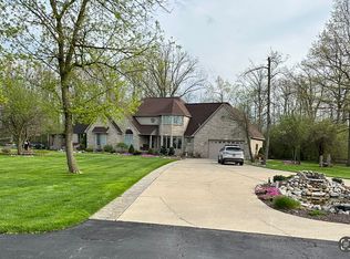 26067 Matilda Ave, Flat Rock, MI 48134