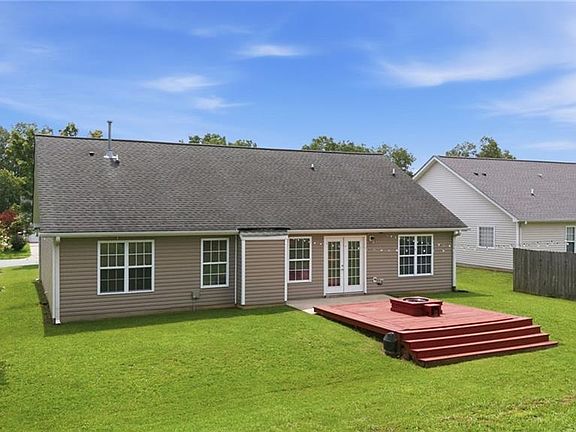 3rd image of 2427 Pepperstone Dr