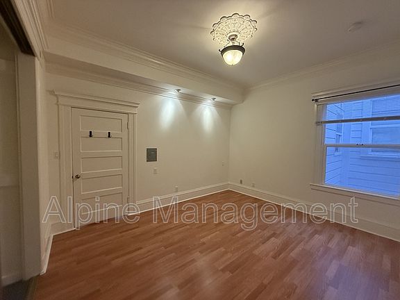 3rd image of 115-117 Sanchez St #115-3